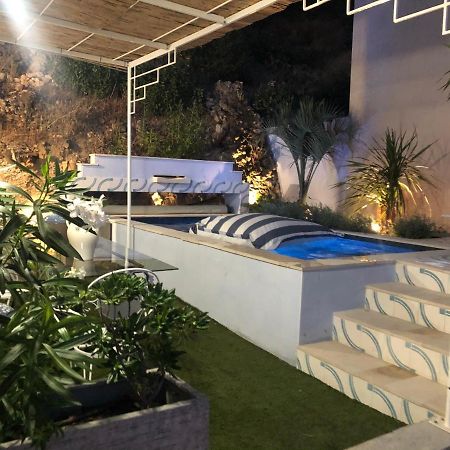 Une Maison Bleue Villa Piolenc Exteriör bild