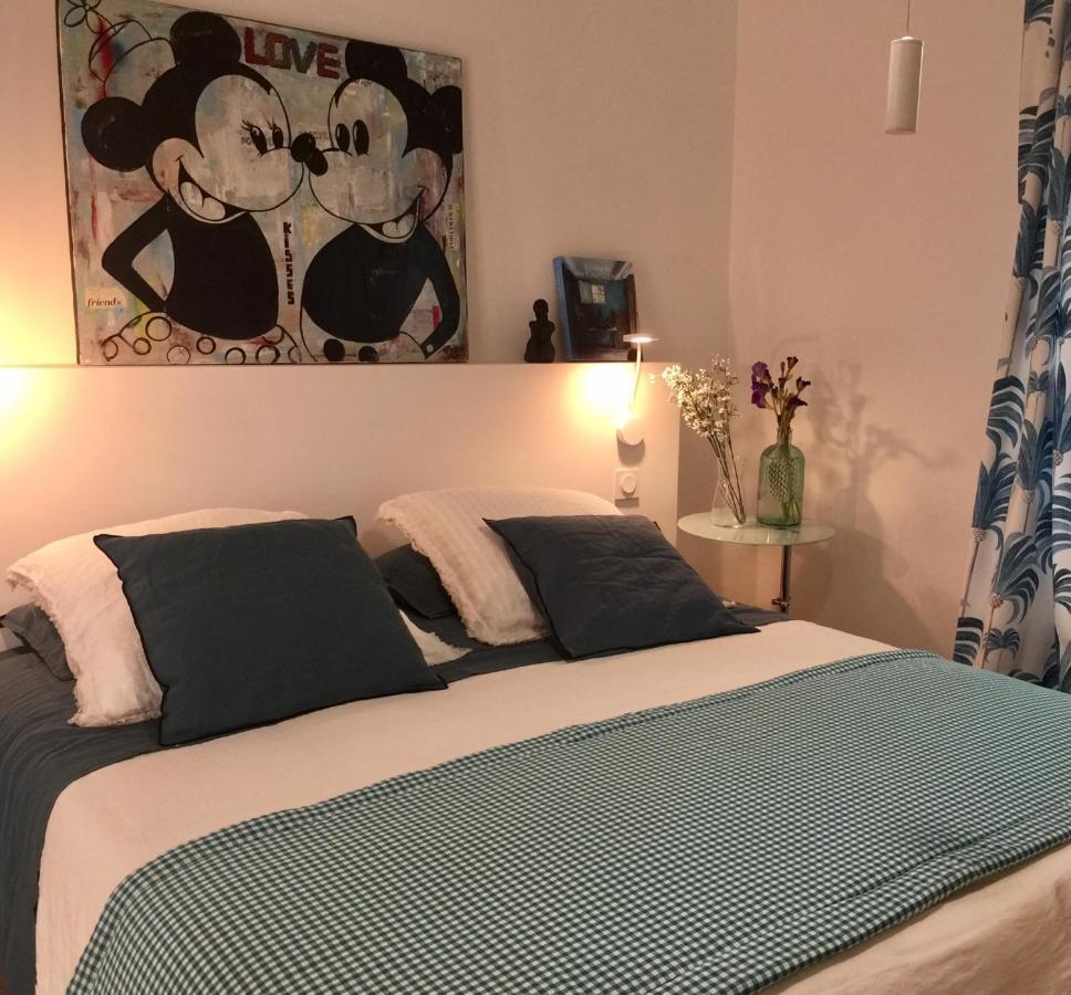 Une Maison Bleue Villa Piolenc Exteriör bild