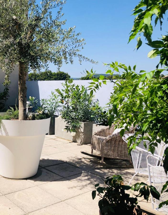 Une Maison Bleue Villa Piolenc Exteriör bild