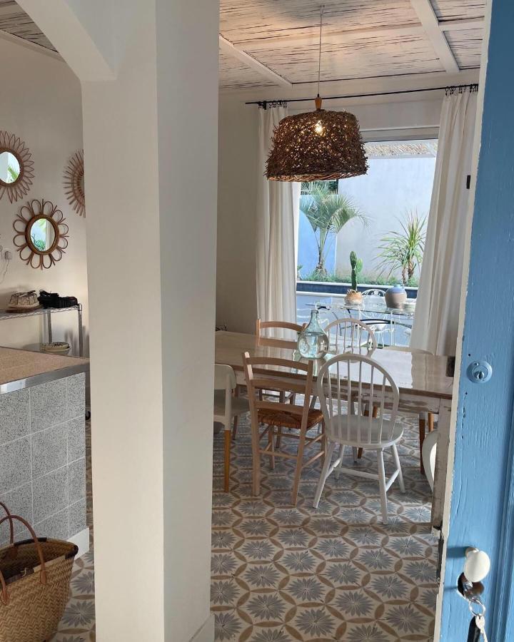 Une Maison Bleue Villa Piolenc Exteriör bild