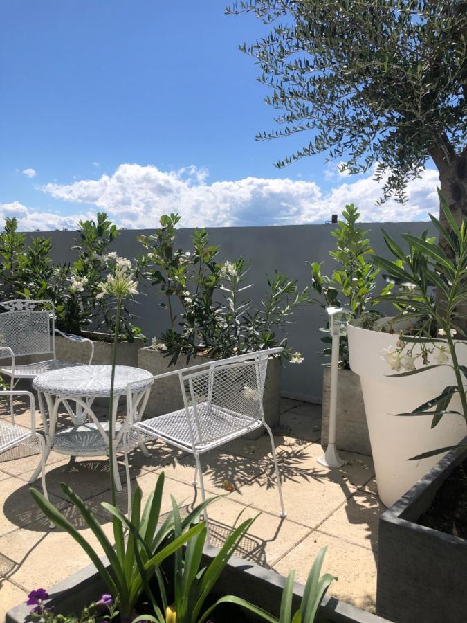 Une Maison Bleue Villa Piolenc Exteriör bild